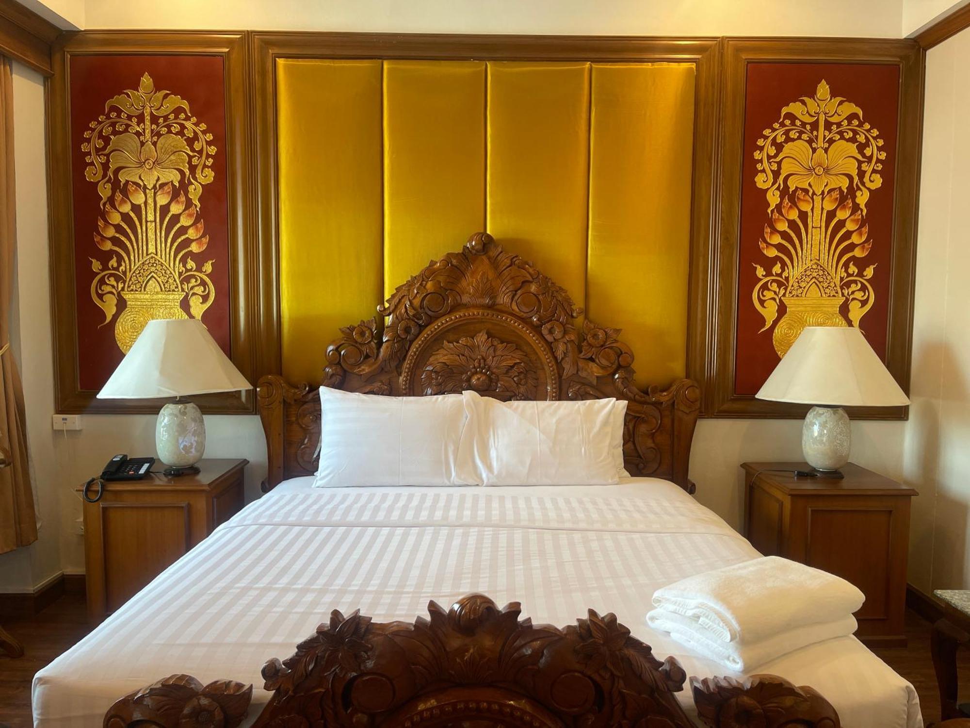 Pingviman Hotel 4*